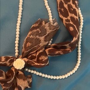 Leopard Print Ribbon and Pearl Necklace